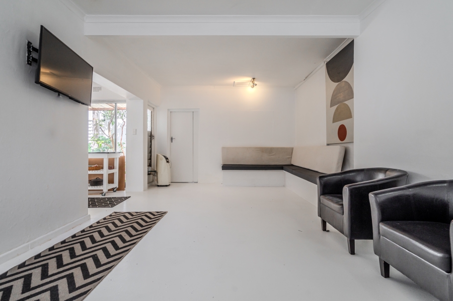 1 Bedroom Property for Sale in Gardens Western Cape